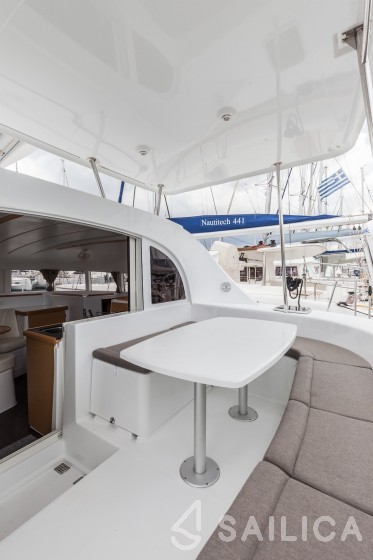 Lagoon 380 S2 - Yacht Charter Sailica
