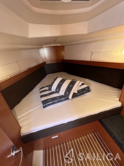 Bavaria 37 Cruiser - Yacht Charter Sailica