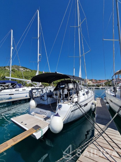 Bavaria 37 Cruiser - Yacht Charter Sailica