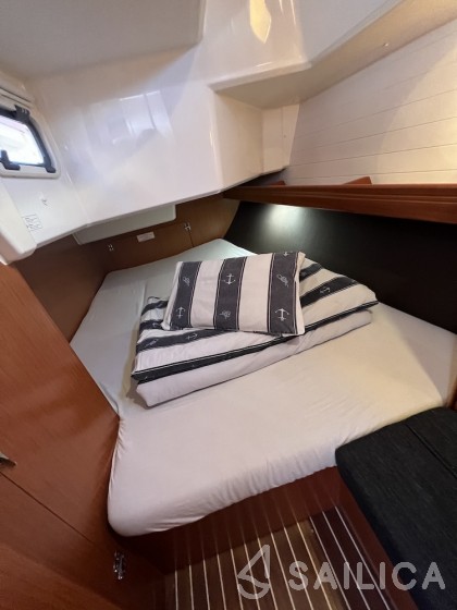 Bavaria 37 Cruiser - Yacht Charter Sailica