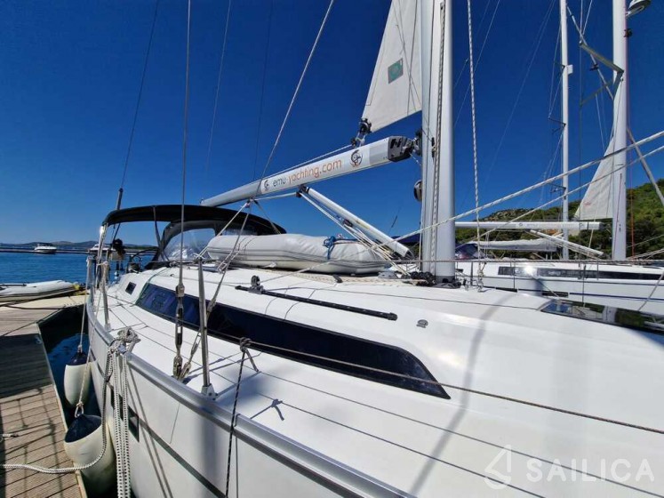 Bavaria 37 Cruiser - Yacht Charter Sailica