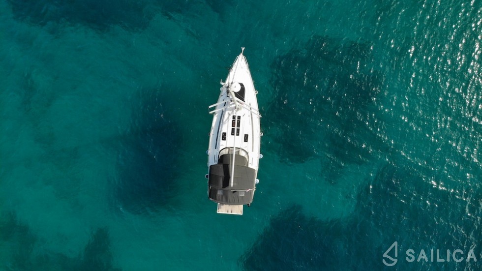 Bavaria 37 Cruiser - Yacht Charter Sailica