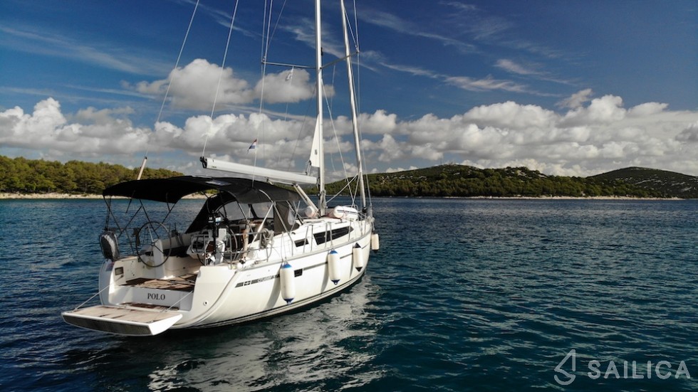 Bavaria 37 Cruiser - Yacht Charter Sailica