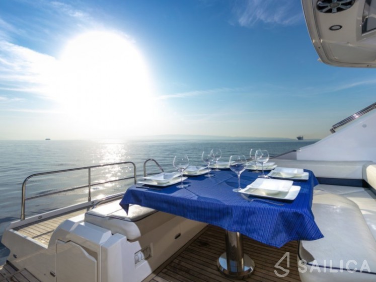 Targa 62 - Yacht Charter Sailica