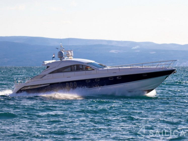 Targa 62 - Yacht Charter Sailica