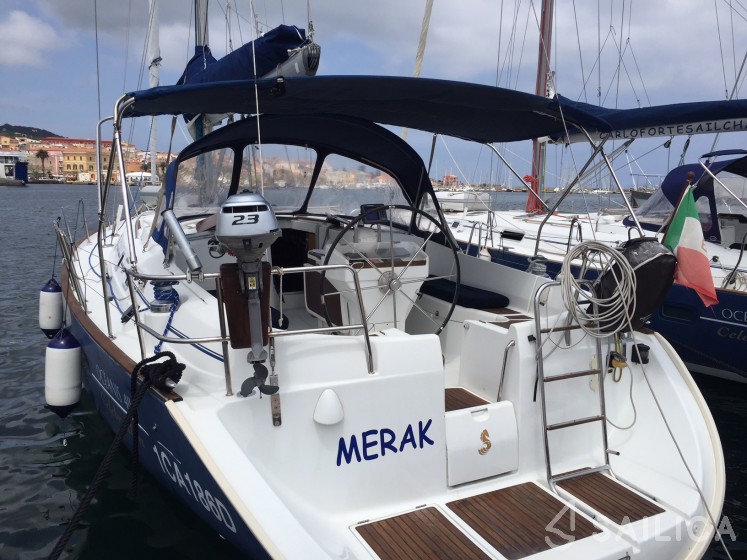 Oceanis 411 - Yacht Charter Sailica