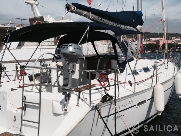 Oceanis 393 Clipper - Yacht Charter Sailica