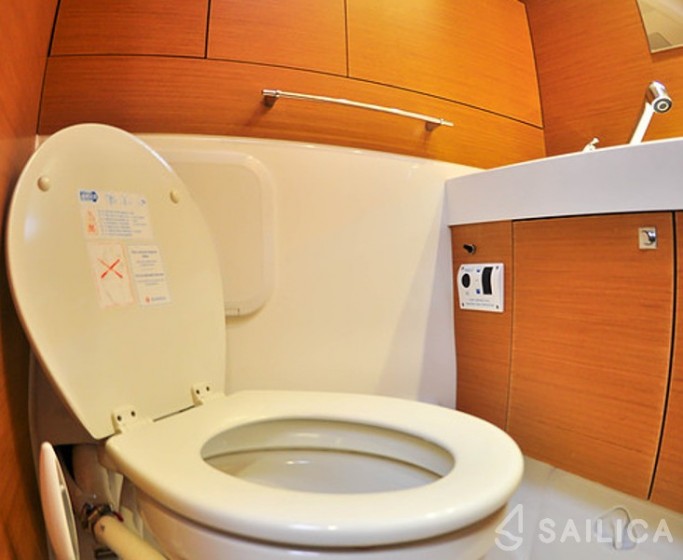Sun Odyssey 469 - Yacht Charter Sailica