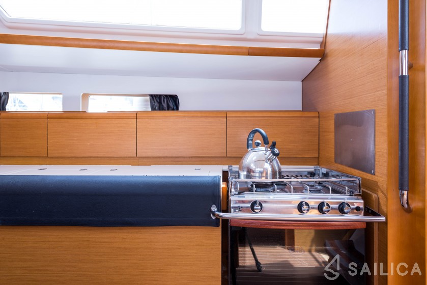 Sun Odyssey 469 - Yacht Charter Sailica