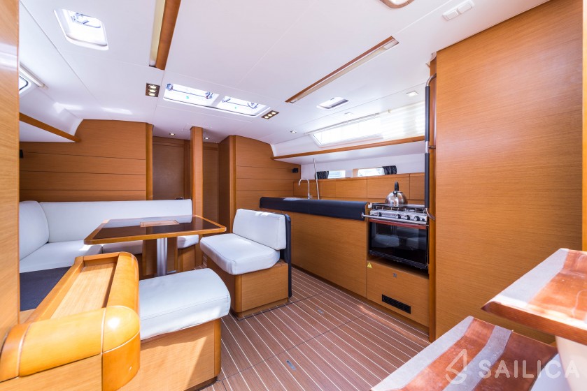 Sun Odyssey 469 - Yacht Charter Sailica