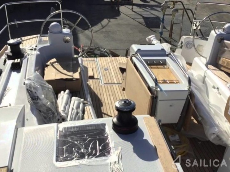Sun Odyssey 469 - Yacht Charter Sailica