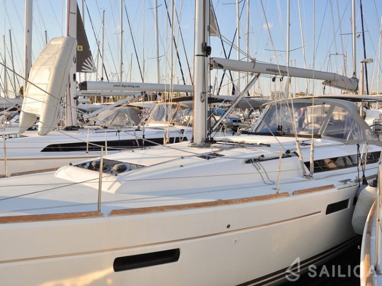 Sun Odyssey 469 - Yacht Charter Sailica