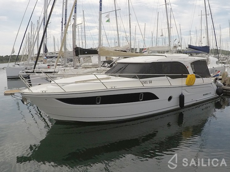 Marex 375 - Yacht Charter Sailica