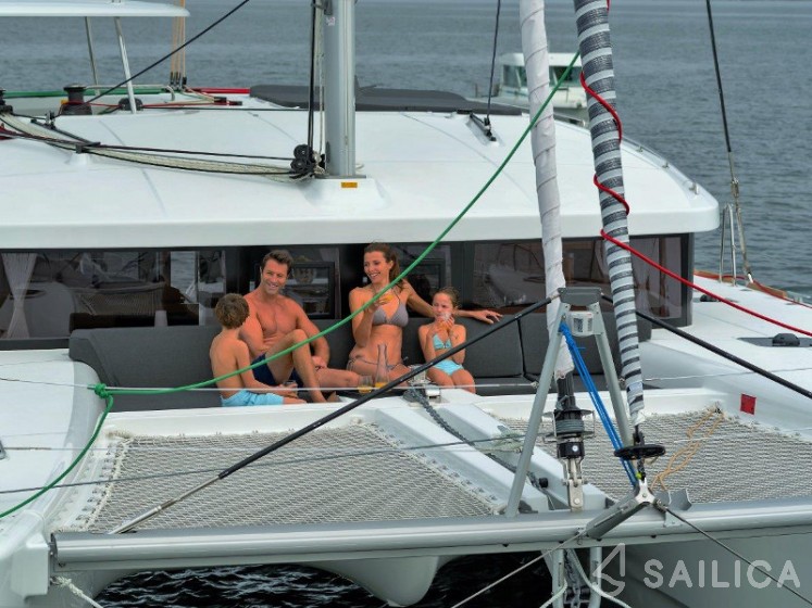 Lagoon 450 Sport - Yacht Charter Sailica