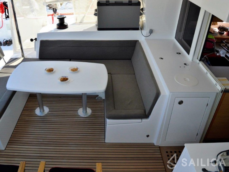 Lagoon 450 Sport - Yacht Charter Sailica