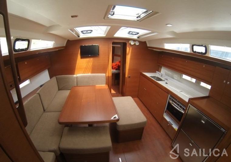 Dufour 460 GL - Yacht Charter Sailica