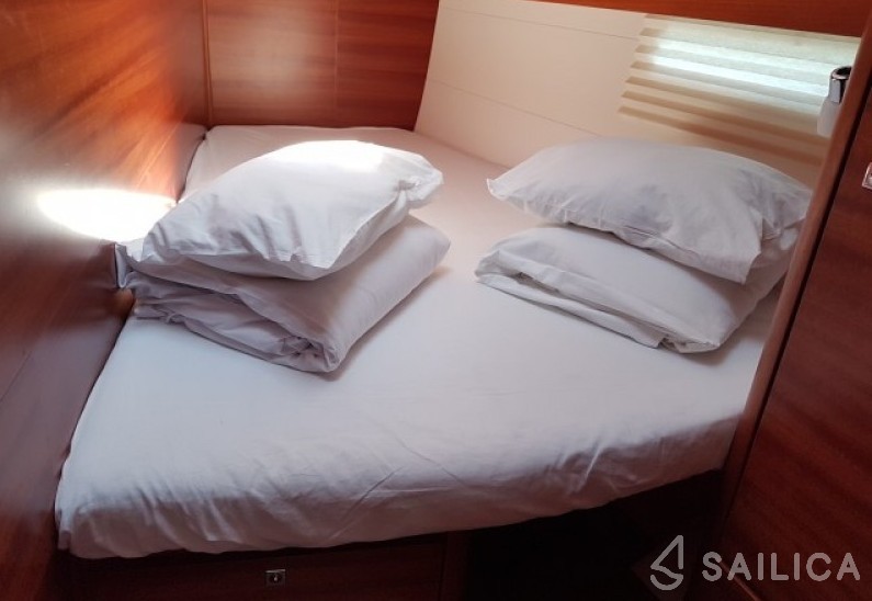 Dufour 460 GL - Yacht Charter Sailica