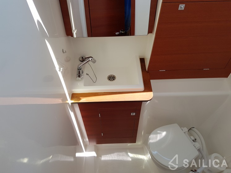 Dufour 460 GL - Yacht Charter Sailica