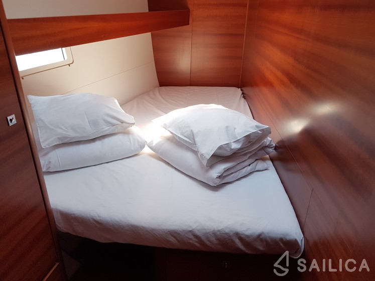 Dufour 460 GL - Yacht Charter Sailica