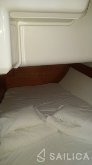 Dufour 382 GL - Yacht Charter Sailica