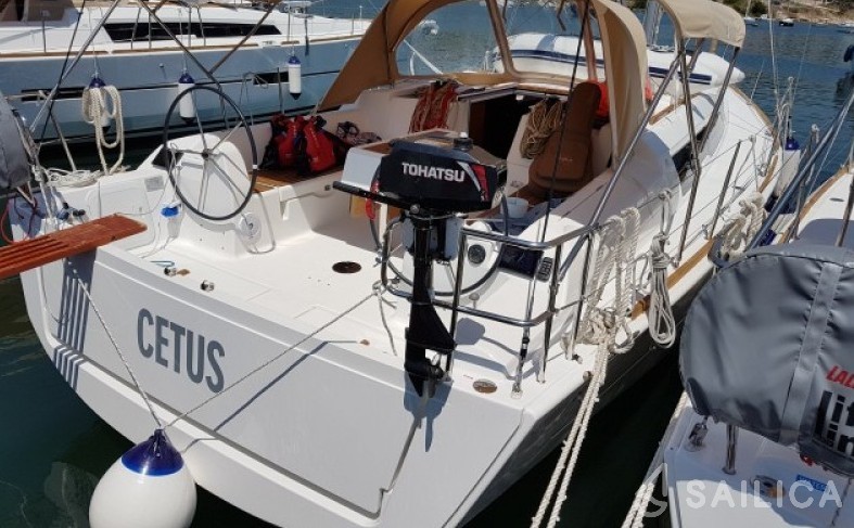 Dufour 382 GL - Yacht Charter Sailica