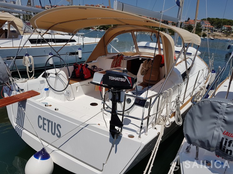 Dufour 382 GL - Yacht Charter Sailica