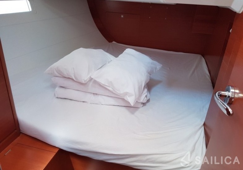 Dufour 412 Grand large - Yacht Charter Sailica