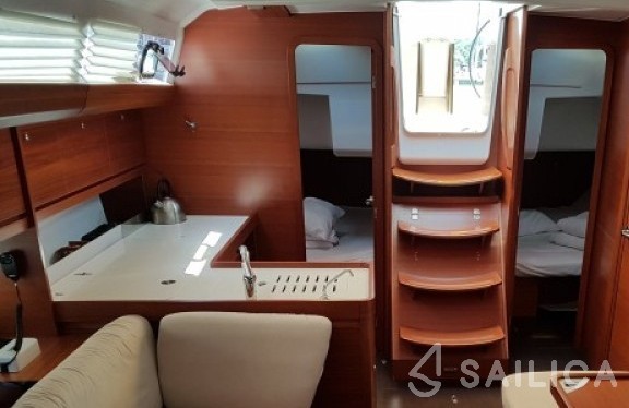 Dufour 412 Grand large - Yacht Charter Sailica