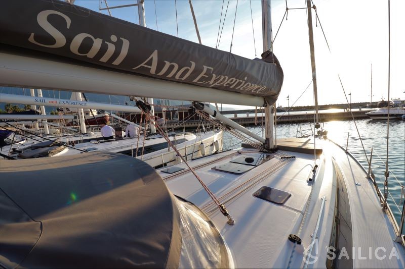 Bavaria 46 Cruiser - Yacht Charter Sailica