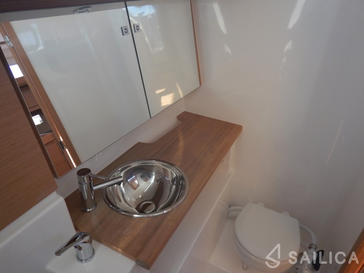 Dufour 412 GL - Yacht Charter Sailica