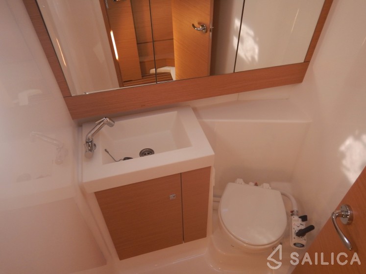Dufour 412 GL - Yacht Charter Sailica