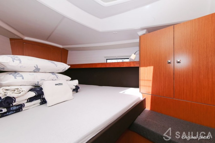 Bavaria 37 Cruiser - Yacht Charter Sailica