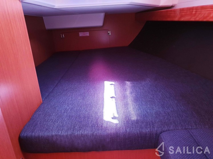Bavaria 37 Cruiser - Yacht Charter Sailica