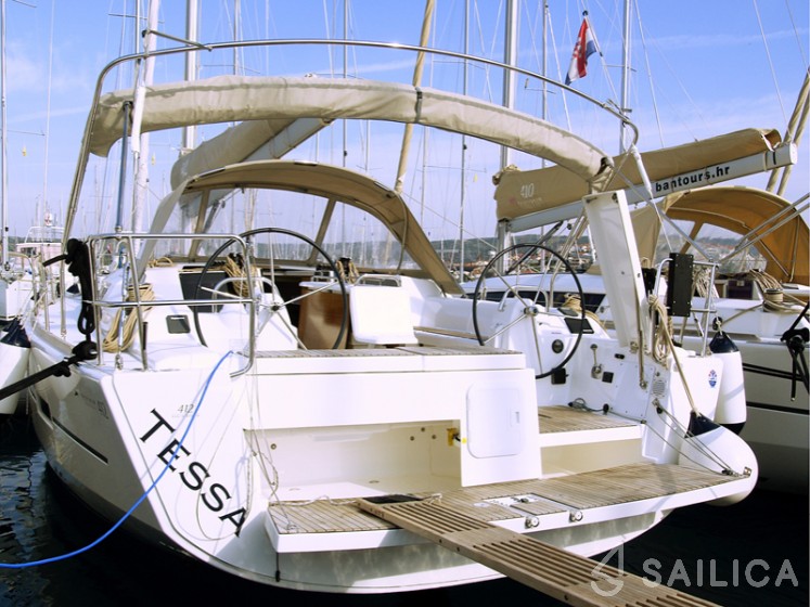 Dufour 412 GL - Yacht Charter Sailica