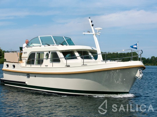Grand Sturdy 34.9 AC - Yacht Charter Sailica