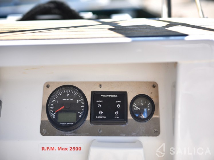 Bavaria 46 Cruiser - Yacht Charter Sailica