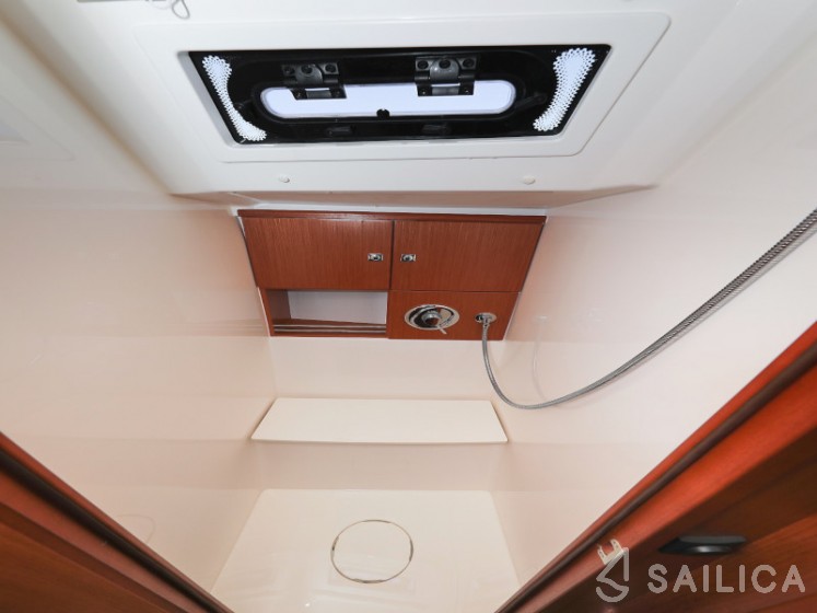 Bavaria 46 Cruiser - Yacht Charter Sailica