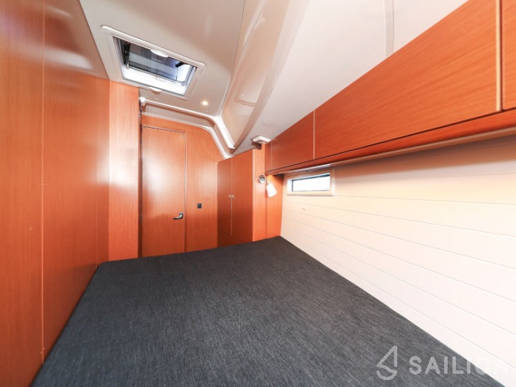 Bavaria 46 Cruiser - Yacht Charter Sailica