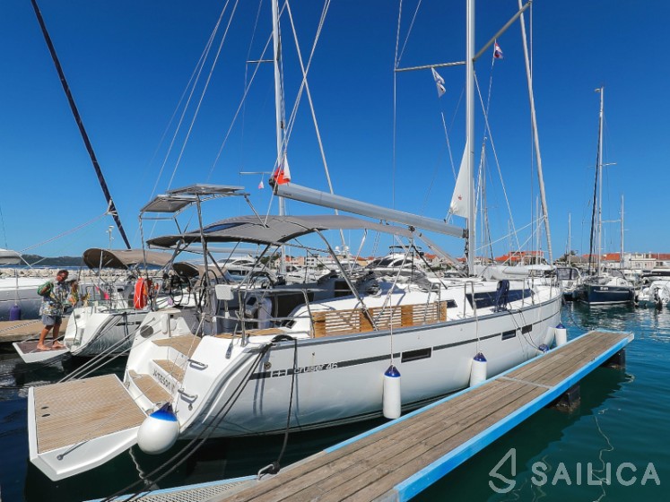 Bavaria 46 Cruiser - Yacht Charter Sailica