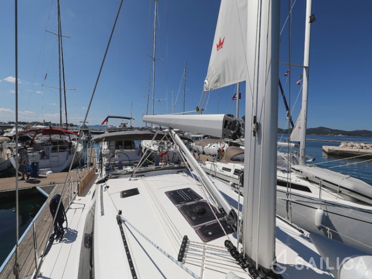 Bavaria 46 Cruiser - Yacht Charter Sailica