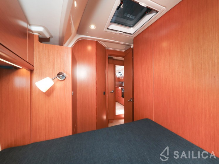 Bavaria 46 Cruiser - Yacht Charter Sailica