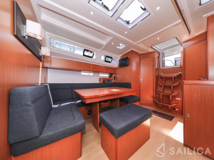 Bavaria 46 Cruiser - Yacht Charter Sailica