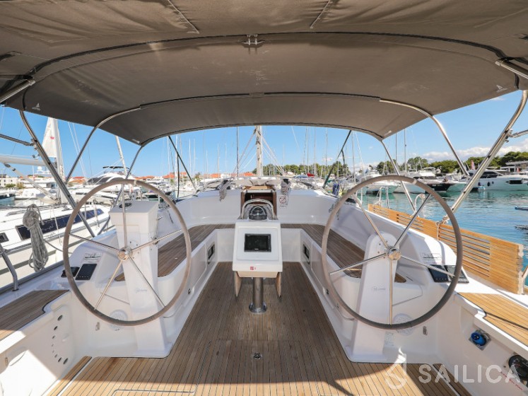 Bavaria 46 Cruiser - Yacht Charter Sailica