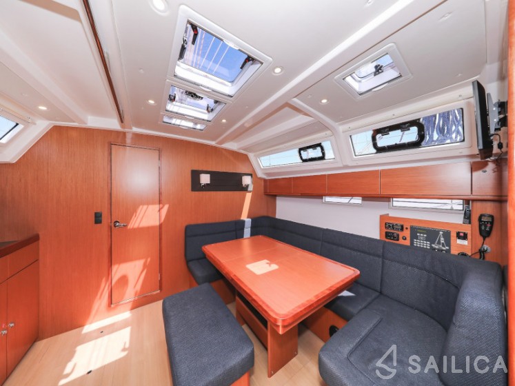 Bavaria 46 Cruiser - Yacht Charter Sailica