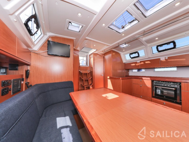 Bavaria 46 Cruiser - Yacht Charter Sailica