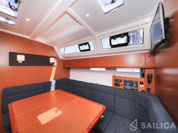 Bavaria 46 Cruiser - Yacht Charter Sailica