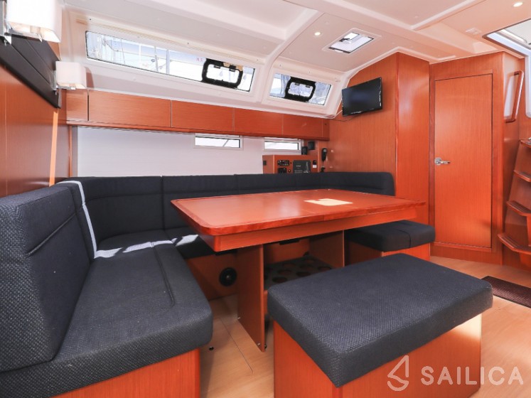 Bavaria 46 Cruiser - Yacht Charter Sailica