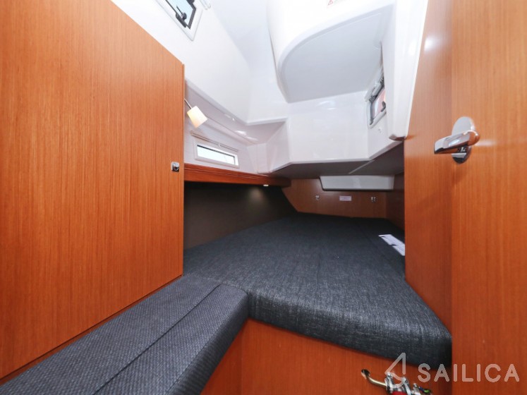 Bavaria 37 Cruiser - Yacht Charter Sailica