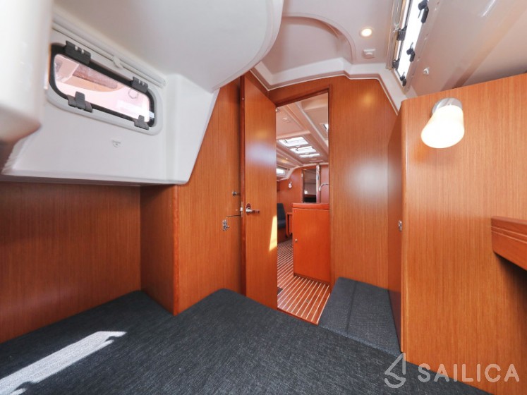 Bavaria 37 Cruiser - Yacht Charter Sailica