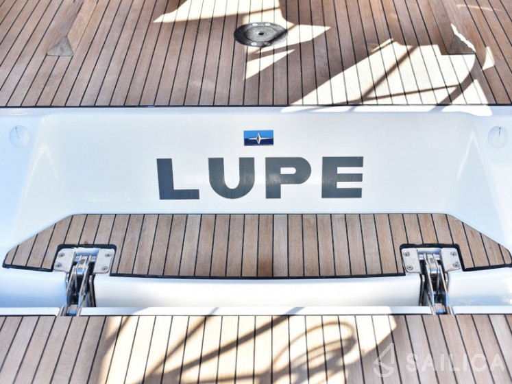Bavaria 37 Cruiser - Yacht Charter Sailica
